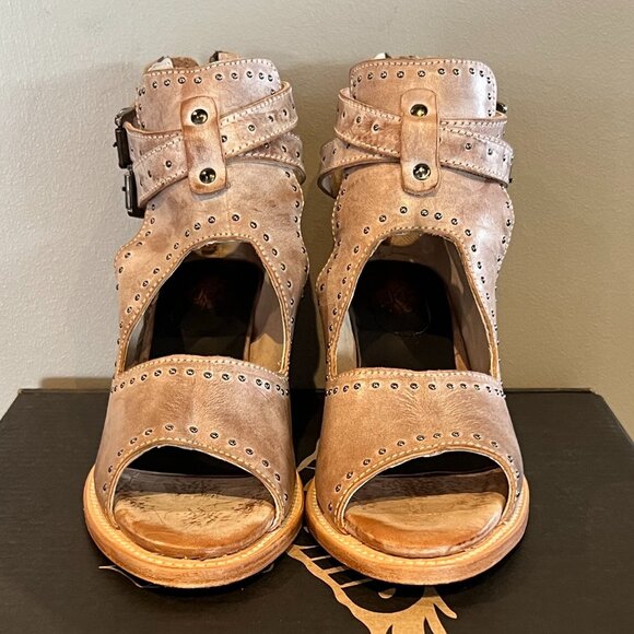 Freebird Taupe Cosmic Leather Sandals with Studded Details - Picture 2 of 4